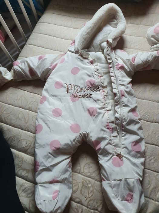 Salopete groase bebe și marsupiu
