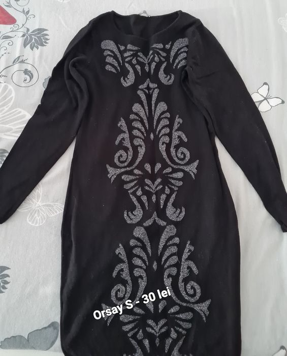 Haine dama, preț negociabil