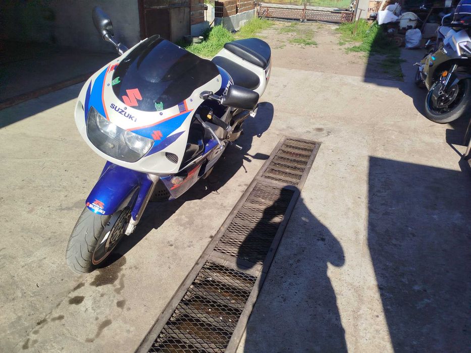 Пистов Мотор  Suzuki