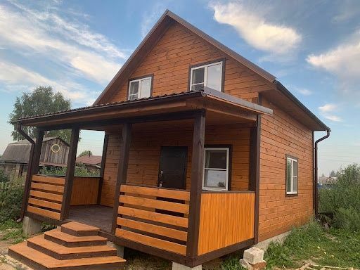 Casa modulara din structura metalica si panou sandwich termoizolant