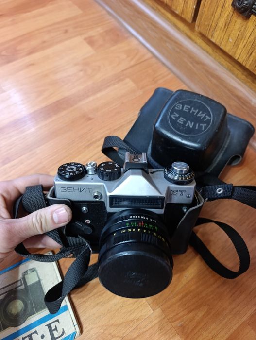 Фотоаппарат Зенит Е советский СССР