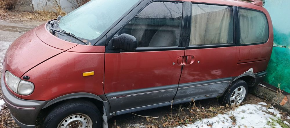 Продам минивэн Ниссан серена 92 г.