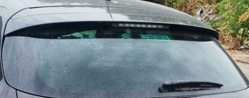 Продавам задно стъкло,оборудване на 5(задна)врата за CITROEN C4 2012 г