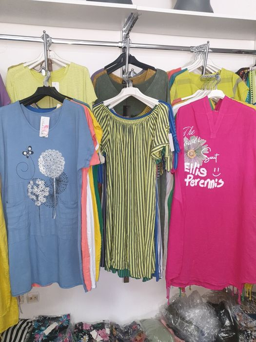 Дамски и мъжки дрехи на едро