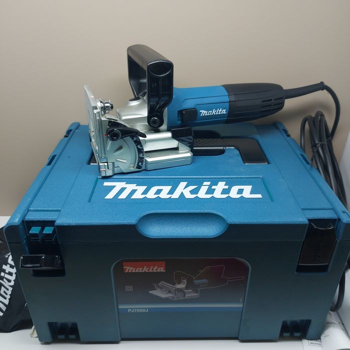 ПРОМОЦИЯ.Машина за сглобки тип бисквитки Makita PJ7000J