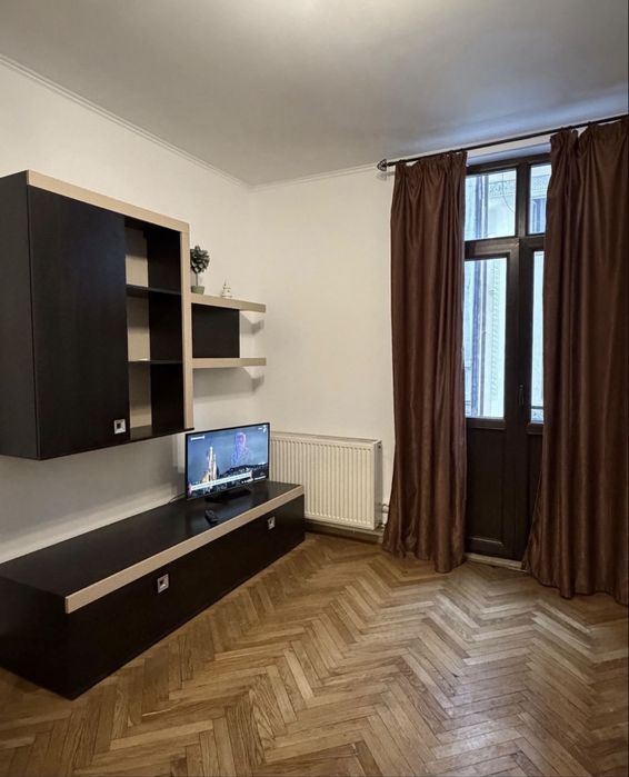 Apartament ultracentral de inchiriat!