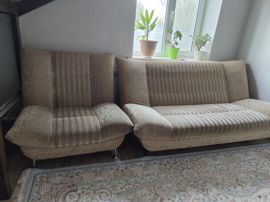 Диван и кресло продам