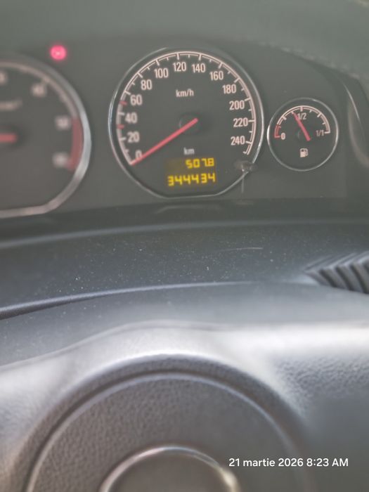 Opel Signum 1.9 CDTI