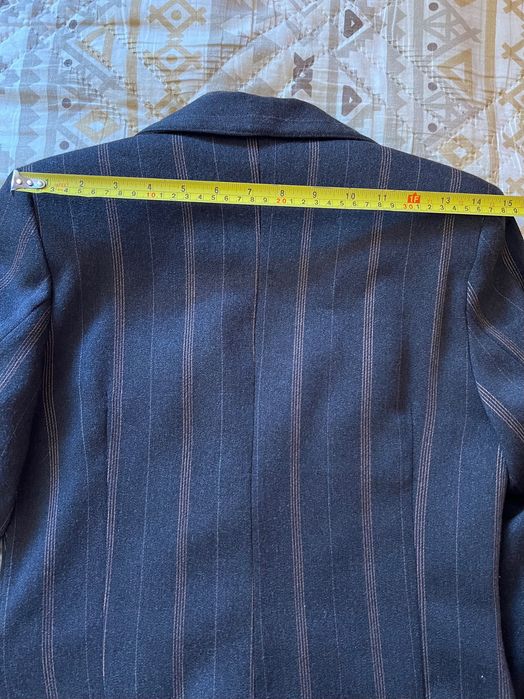 Дамски костюм - сако и панталон