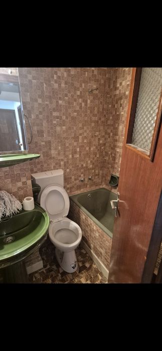 Inchiriez apartament 3 camere