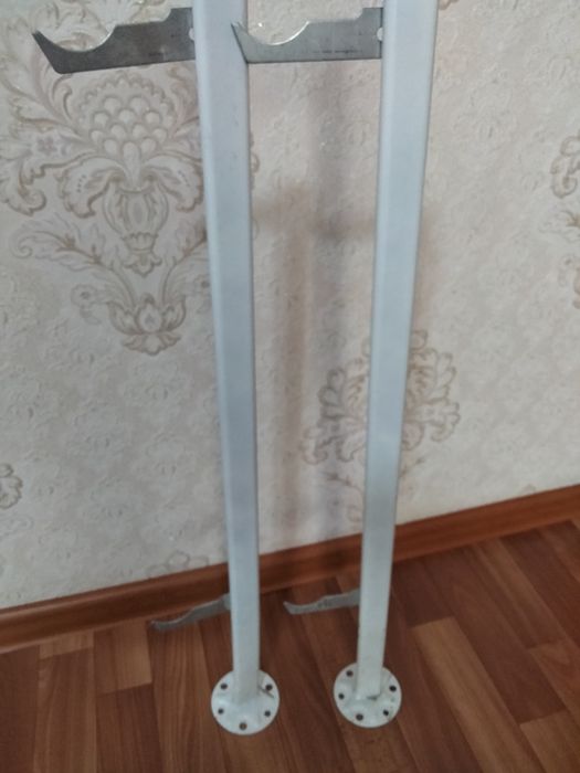 Продаю стойки для радиаторов отопления