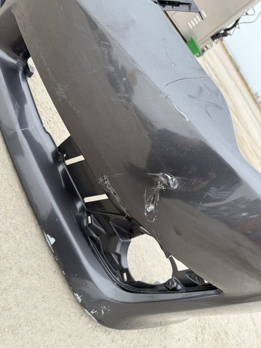 Бампер передний Камри 50 SE американец