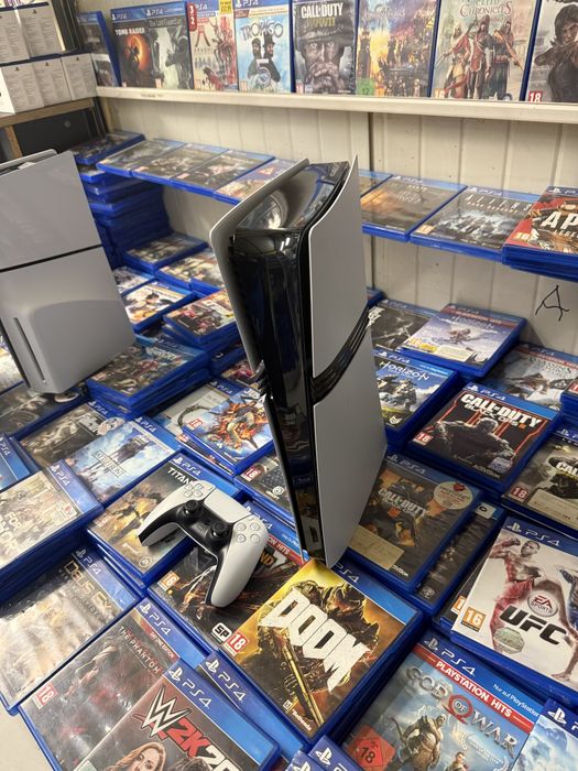 PlayStation 5 Pro impecabil, complet, accept schimb PS5 / PS4