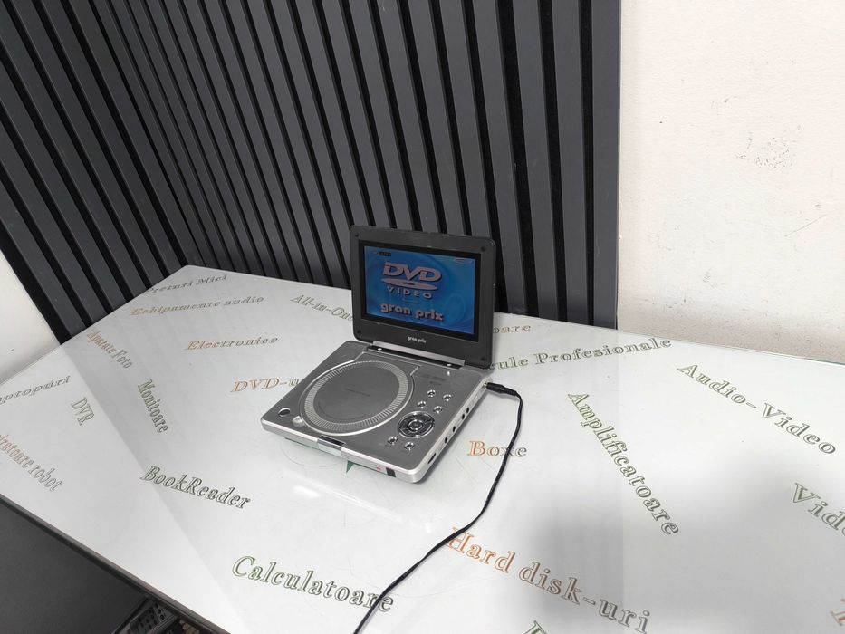 DVD player portabil gran prix PT-3688 DVD USB SD baterie 3100mAh