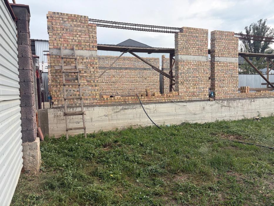Продам времянку, участок 10 сот