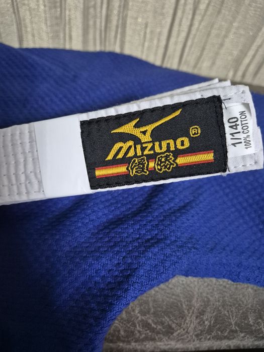 Продам кимоно новое