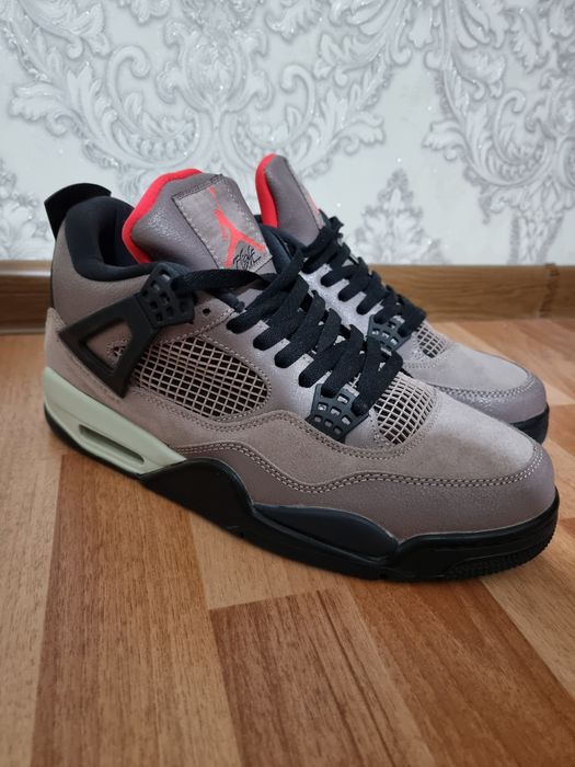 Мужские кроссовки