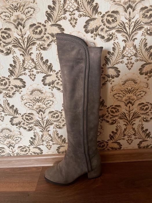 Продам зимние ботфорты 35 размера,