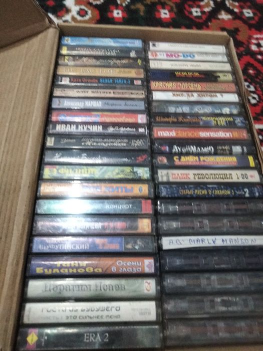 Продам аудиокассеты лицензионые