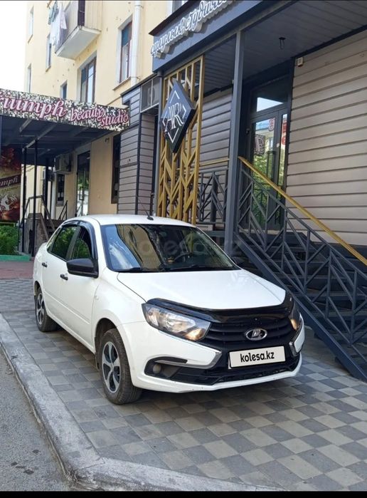 Продам  автомобиль