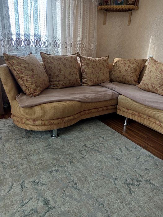 Диван угловой раздвижной