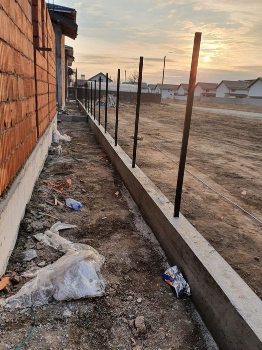 Garduri / Case / Trotuare / Alei betonate / Constructii