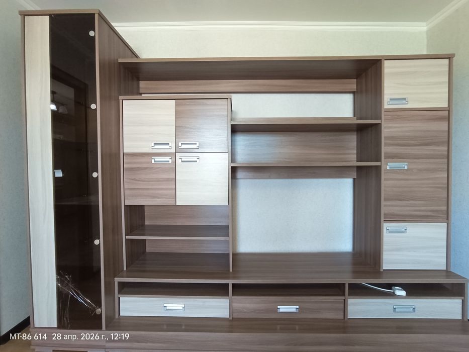 Продам шкаф для гостиной