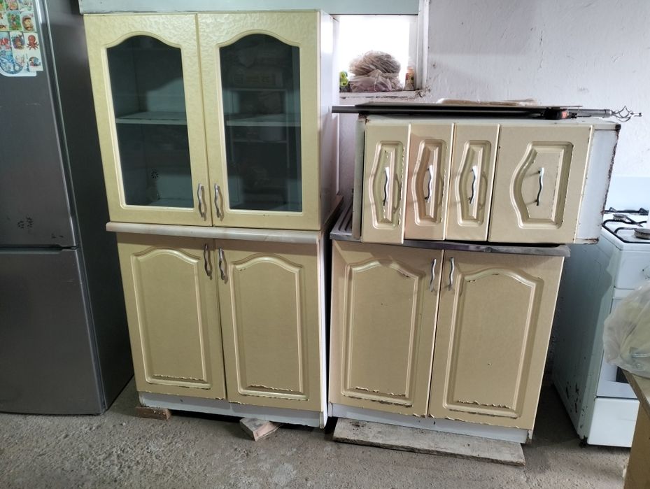 Кухонный гарнитур шкаф