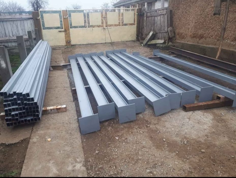 Vând 3ferme metalice la 10m din ipe160 și 6stalpi la 4m