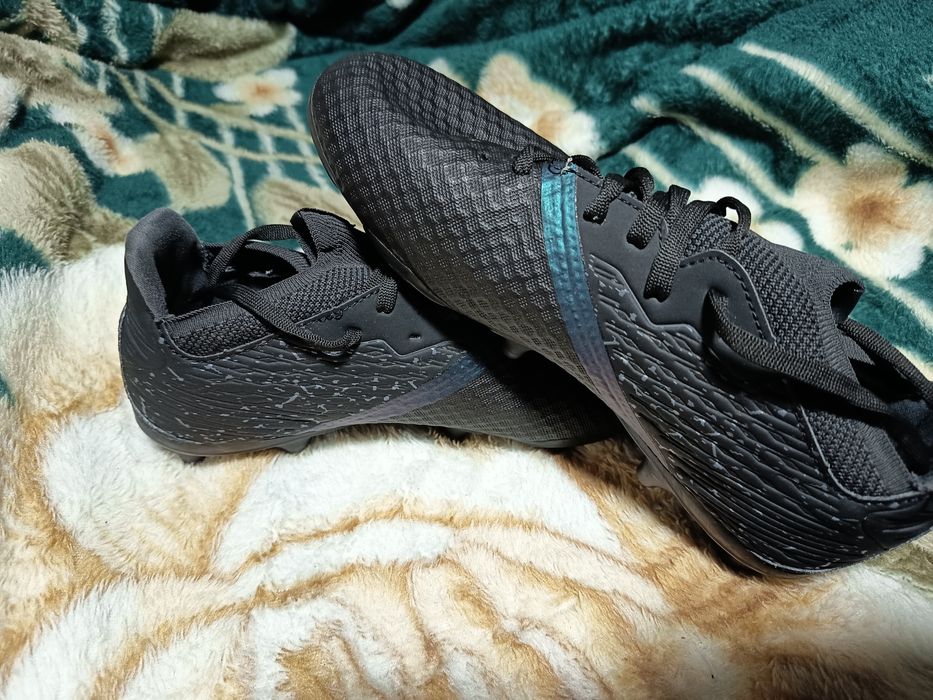 Vând ghete de fotbal Kipsta