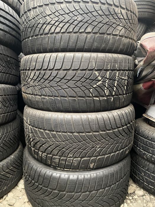 4x Anvelope iarna 275 30 21 Dunlop