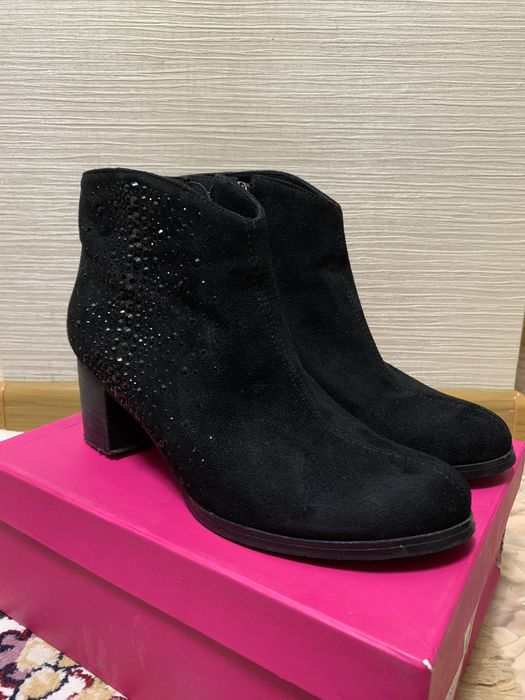 Женская обувь  продам