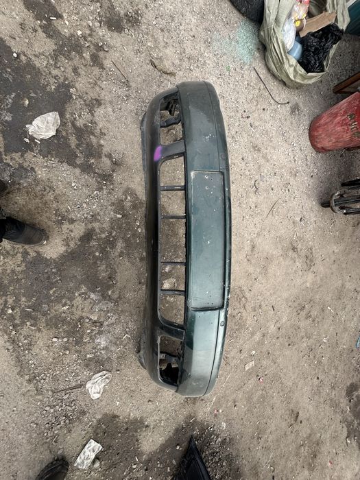 Бампер от ауди а8 д2