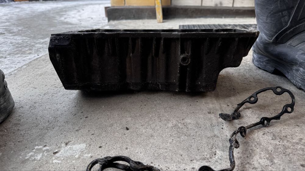 Поддон Рено Дастер