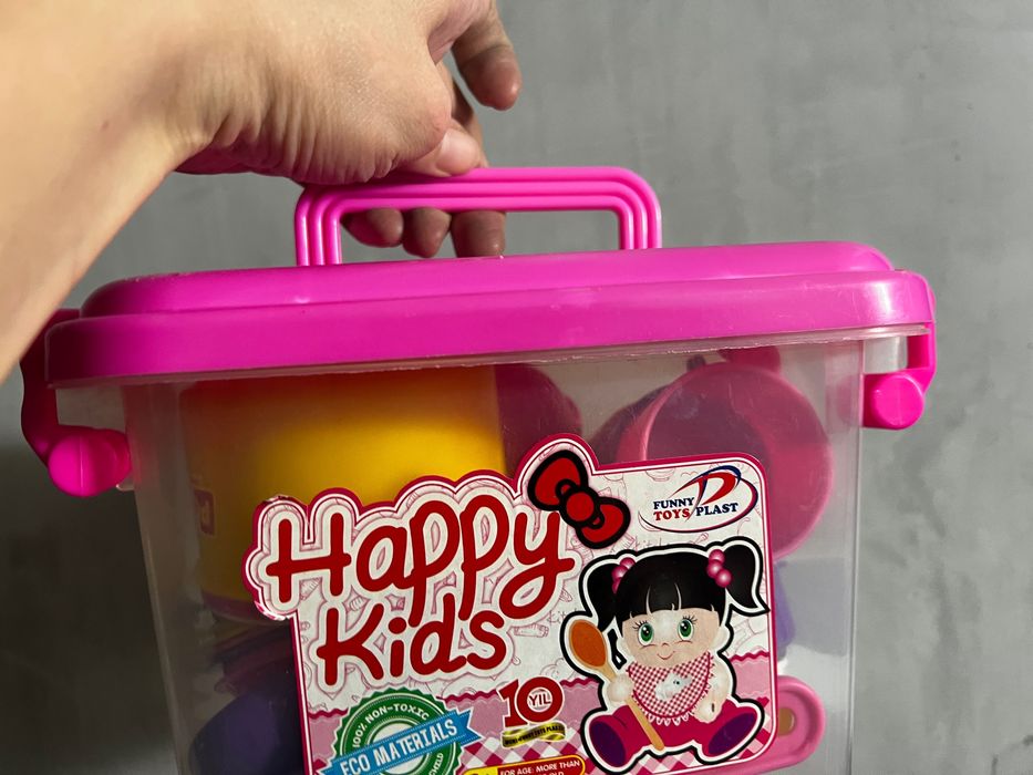 Мягкие игрушки небольшие и мини набор посуды в боксе