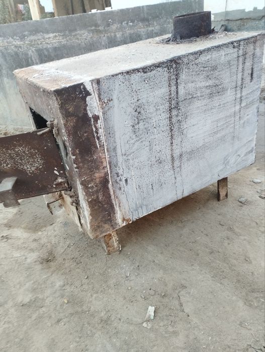 Jilizizi qalin pechka sotiladi 600