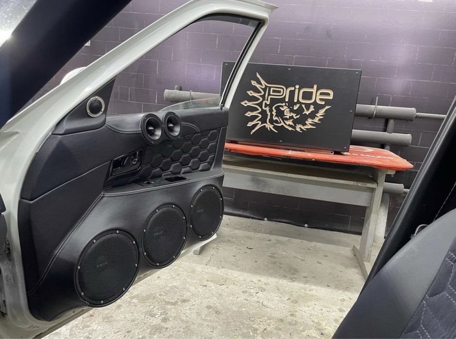 Автозвук Изготовление сабвуферов подиумов.