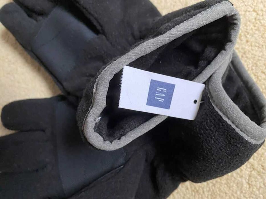 НОВИ зимни ръкавици GAP gloves M/L