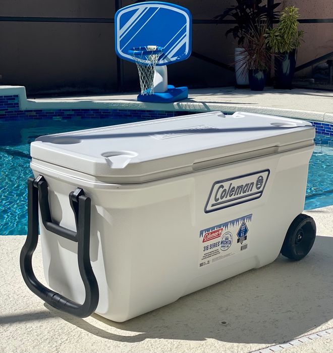 7Vand lazi frigorifice Coleman