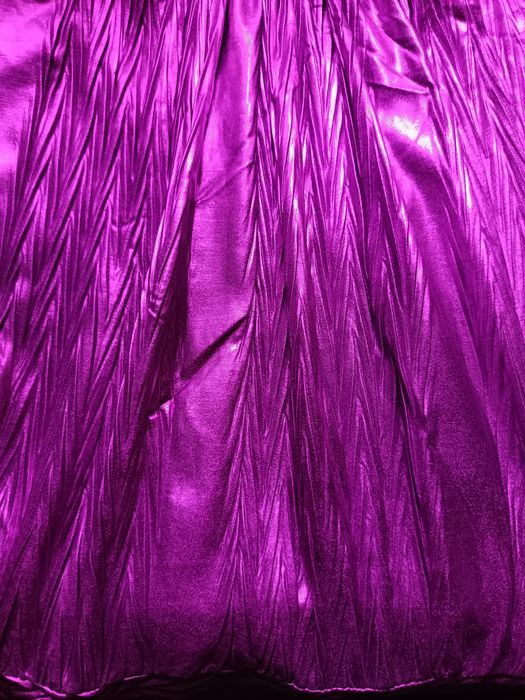 Уникална рокля с метален блясък