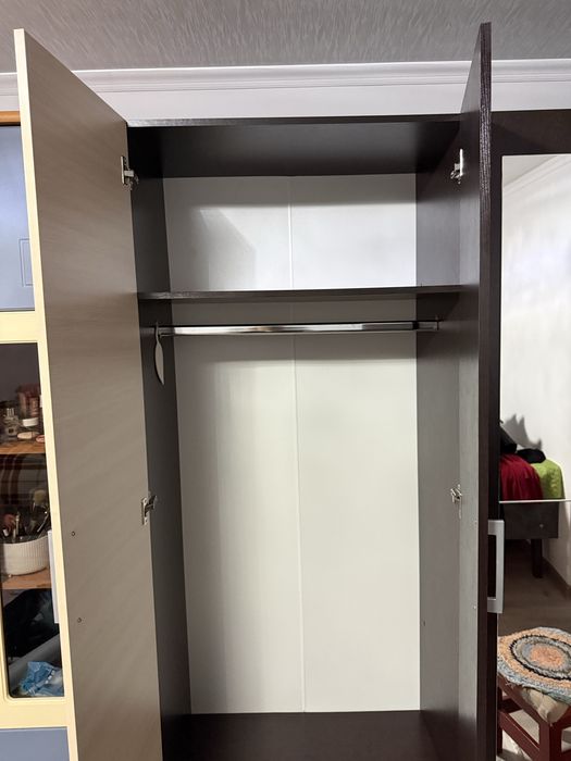 Продается шкаф для вещей