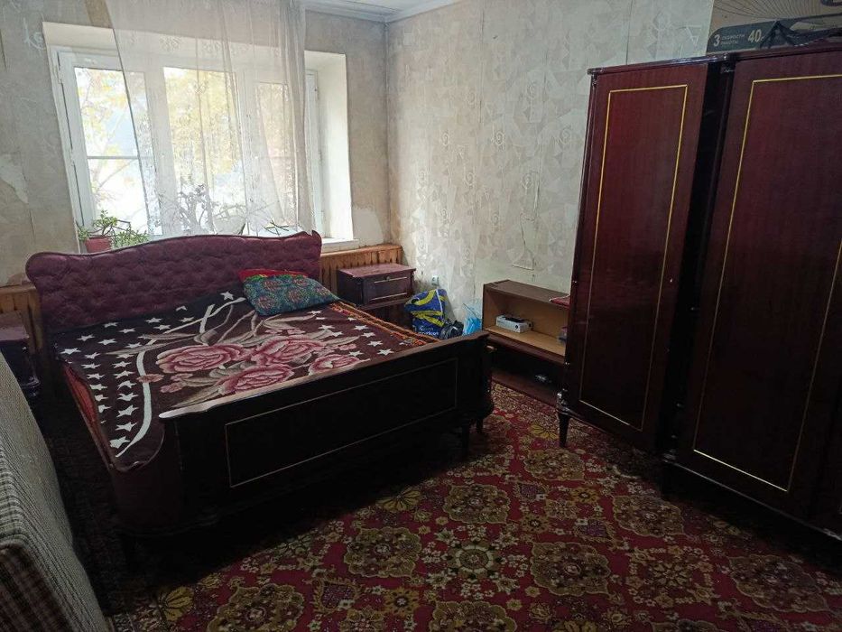 м.Буюк Ипак Йули Буз Базар 3(4)-комн 2/5 67 м² кирпич 2х6 бал без рем