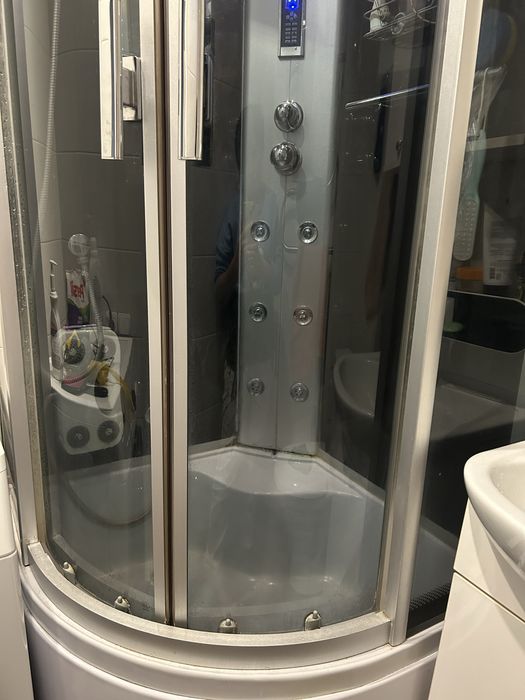 Продается душевая кабина