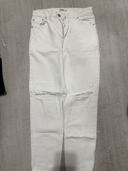 blugi albi pull&bear