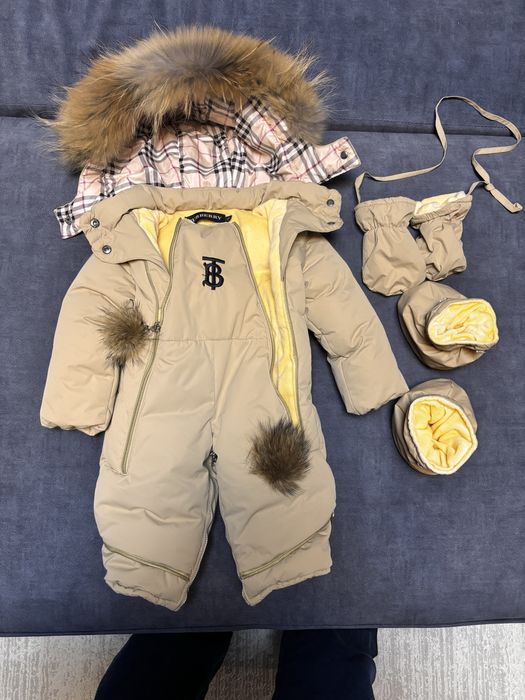 Продам детский комбинезон трансформер