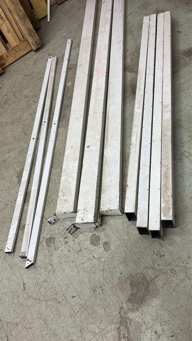 Продам квадратные железные трубы