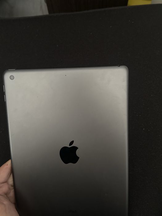Apple iPad 9 (Generația a 9-a, Ecran 10.2")