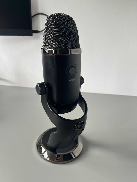 Microfon Blue Yeti x