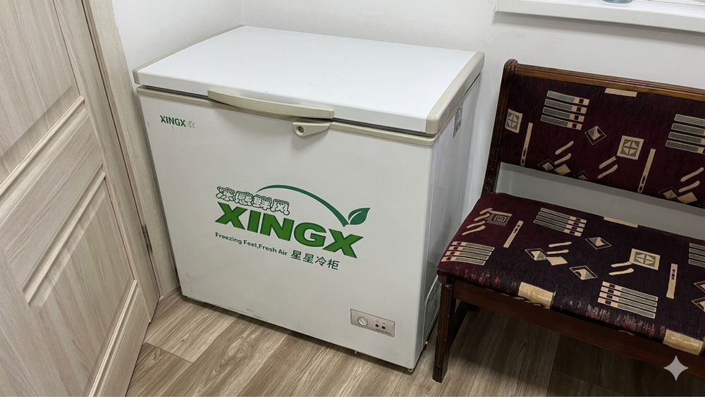 Морозильник XINGX 180 л