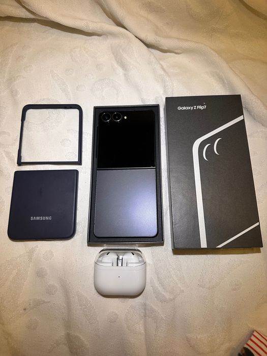 Samsung galaxy Z Flip7